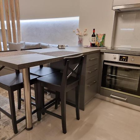 Iris City Center Premium Studio Thessaloníki Eksteriør billede