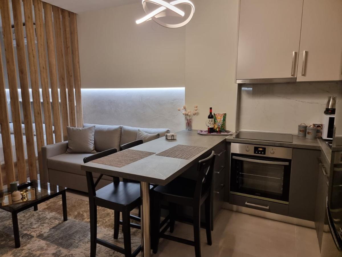 Iris City Center Premium Studio Thessaloníki Eksteriør billede