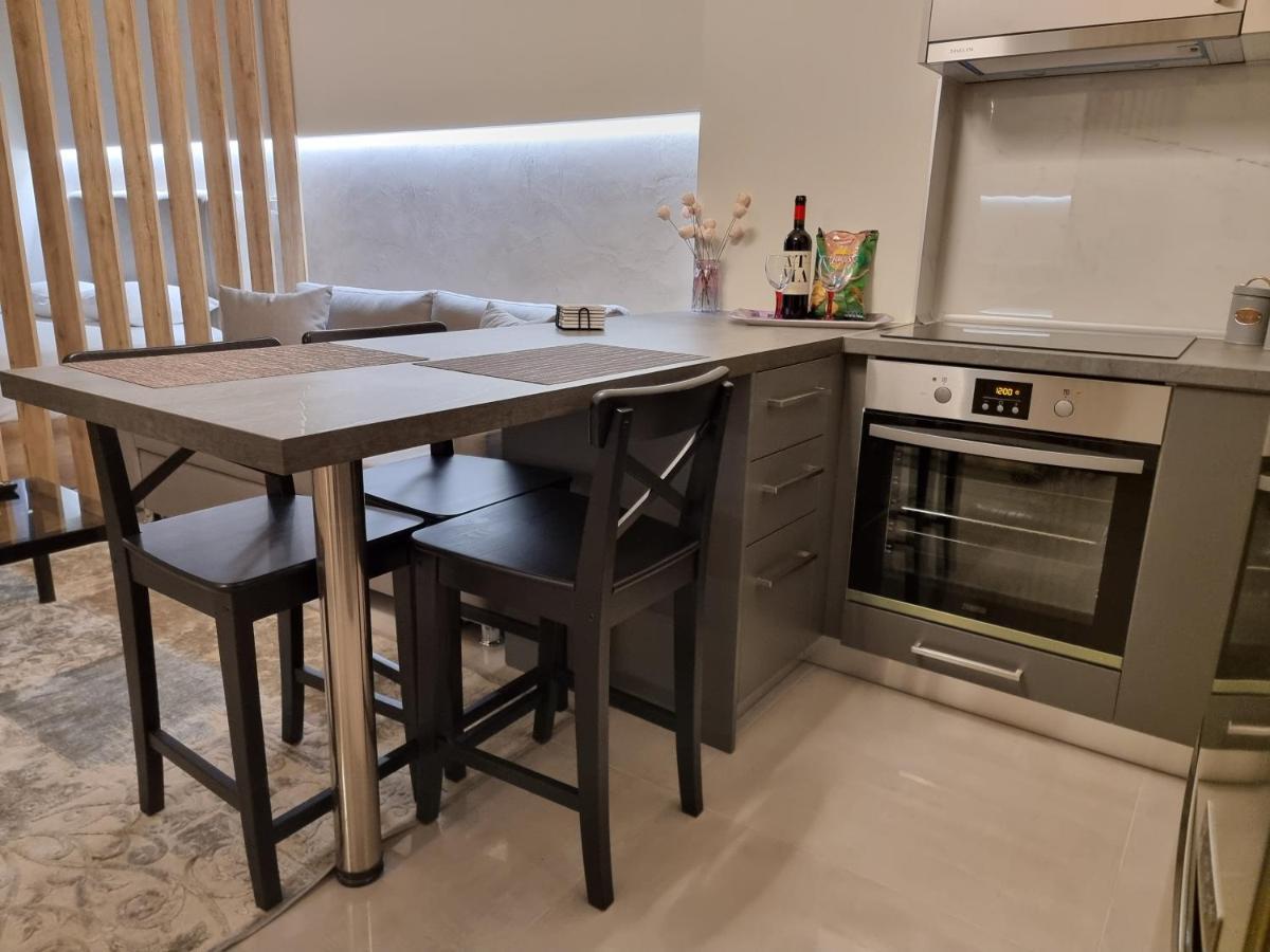 Iris City Center Premium Studio Thessaloníki Eksteriør billede